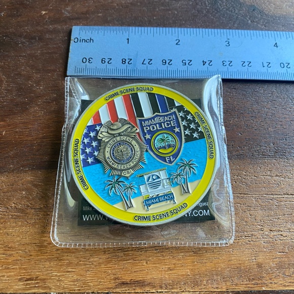 Miami Beach Police Crime Scene Squad Metal Challenge Coin Florida Glow in Dark - Picture 4 of 5